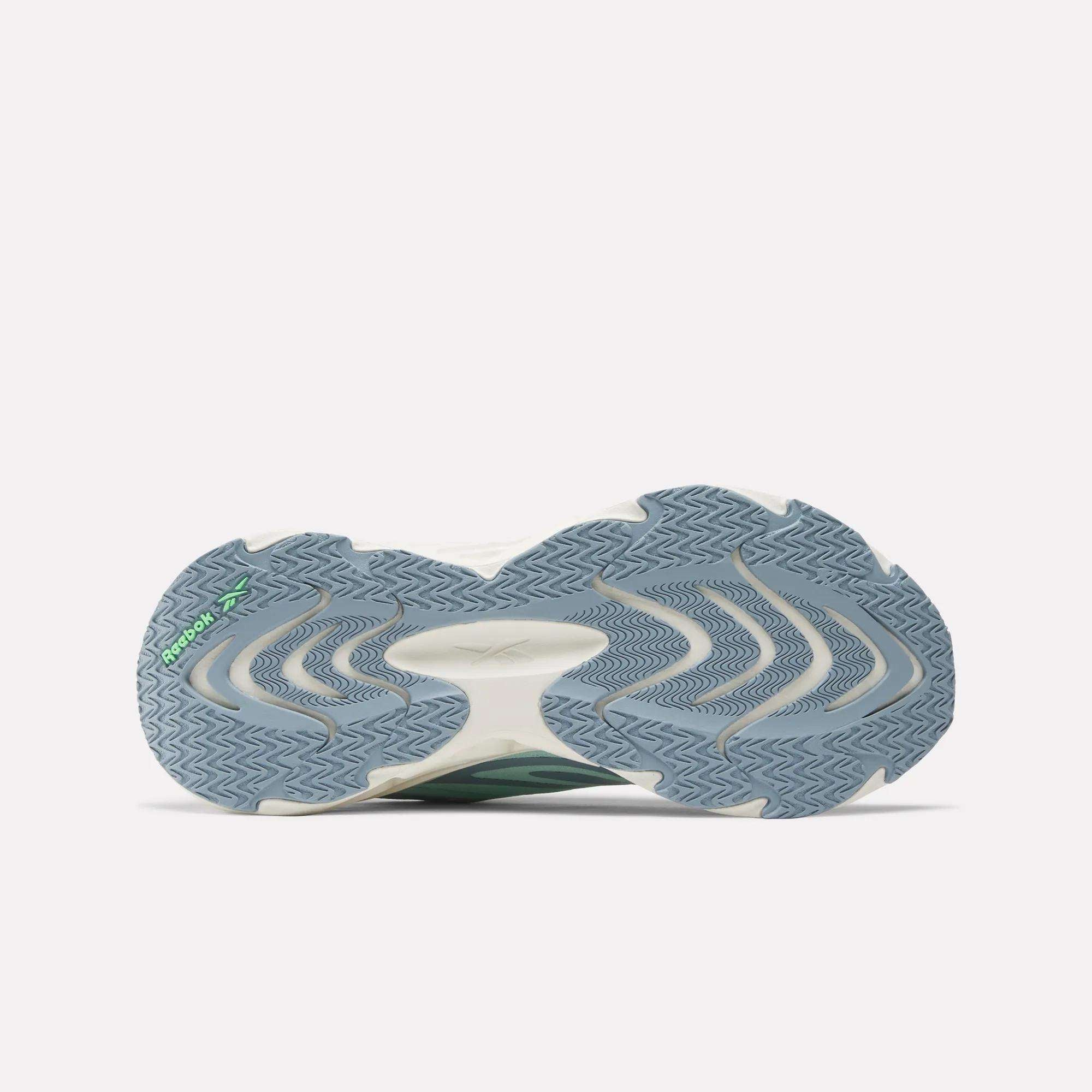 Women's Fuel Flex Run Shoes - Image 5