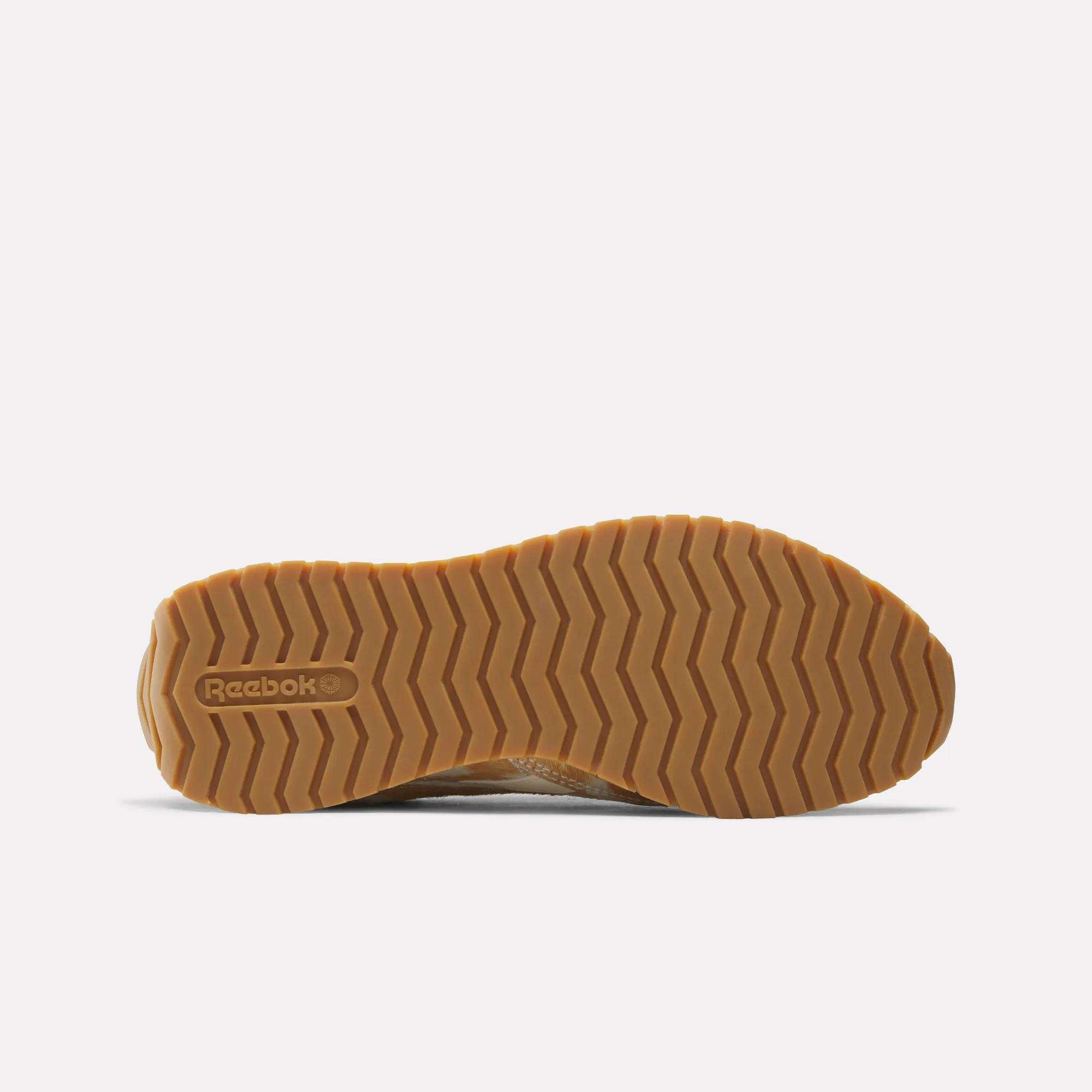 Women's Classic AZ Shoes - Image 6